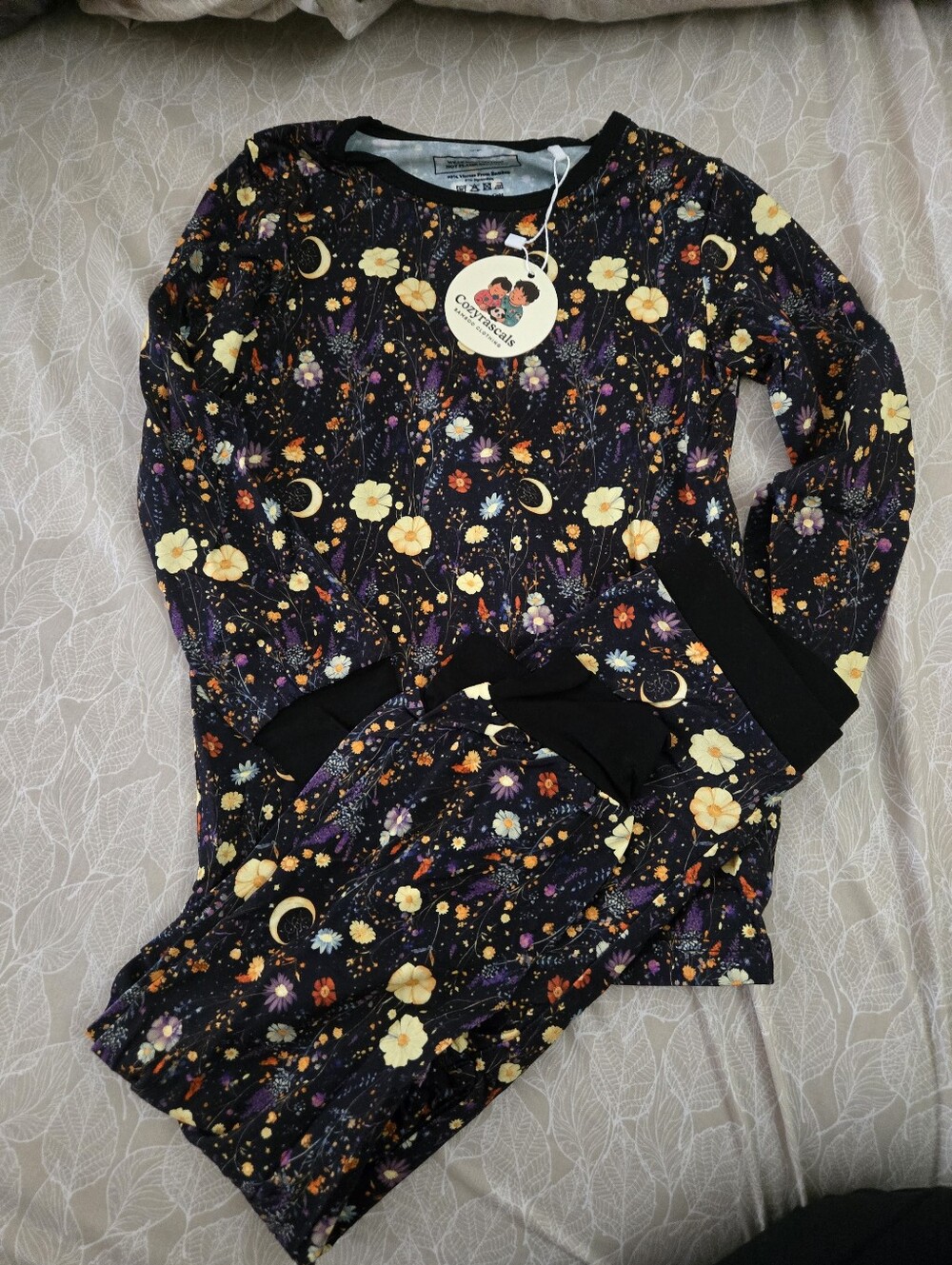 Cozyrascals Black Floral & Moon Bamboo Pajama Set 7T